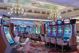Beragam pilihan sportsbook, slot, dan live casino di situs polo88
